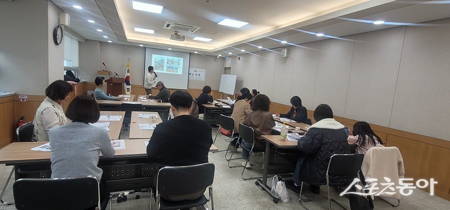 인천 부평구, 동별 찾아가는 맞춤형 참여예산학교’를 운영하며 지역 현안 사업 발굴과 주민참여예산제 이해를 돕는 교육을 진행한다. 사진제공|인천 부평구청