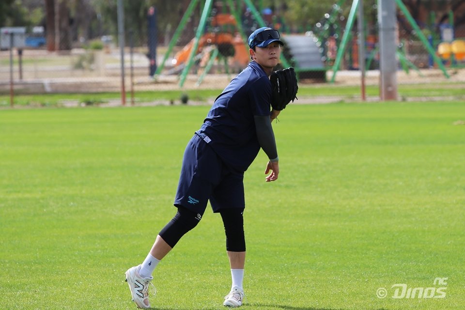 NC 이준혁은 스위퍼와 투심 패스트볼을 구사하는 투구 패턴을 장착하며 시범경기 기간 이목을 끌고 있다. 사진제공|NC 다이노스