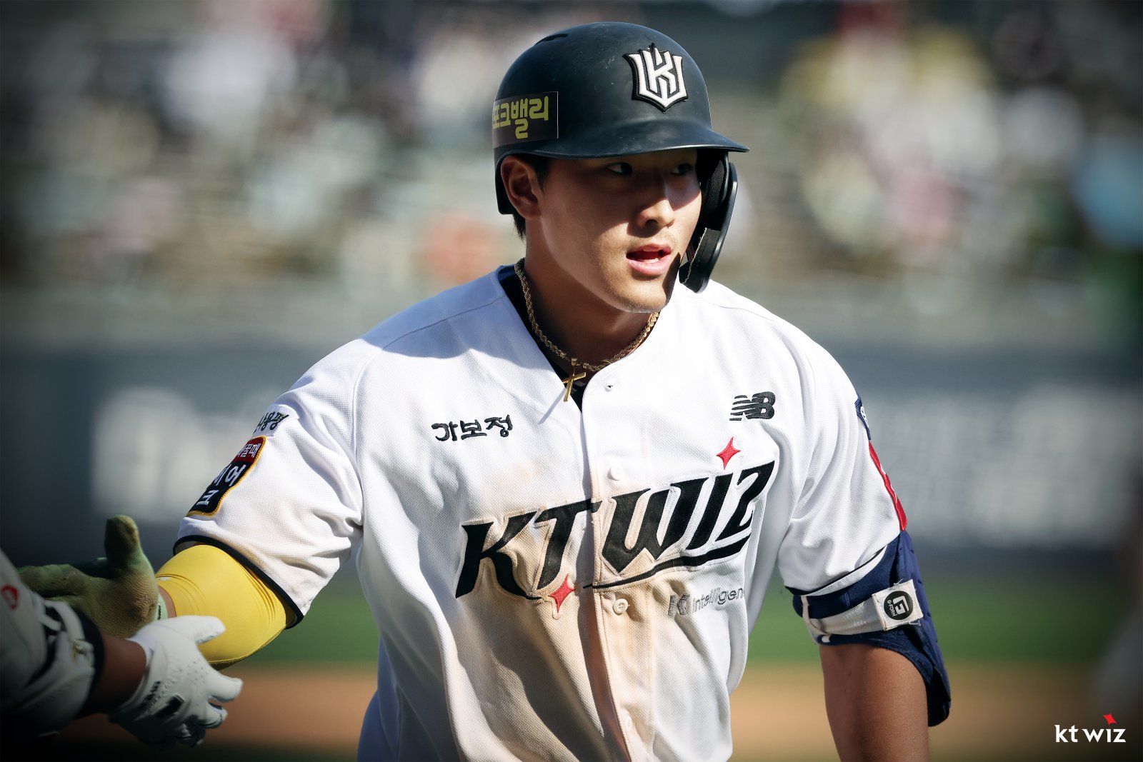 ‘장외홈런+멀티히트+보살’ WBC 후 복귀 첫날부터 종합선물세트 보여준 KT 안현민