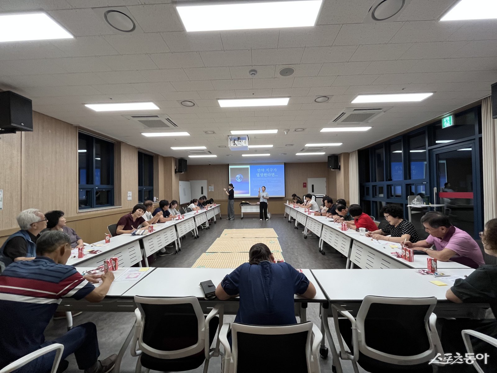 해남군이 다문화가정의 지역사회 정착과 생활 안정을 위해 행복장려금, 자녀 분유구입비, 국적취득비용 지원 등 3대 맞춤형 지원사업을 2026년에도 지속 추진한다.