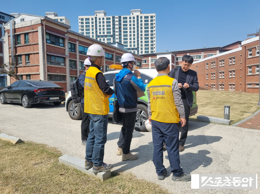 광주광역시는 건설현장 안전 점검과 산업재해 예방 활동을 위한 ‘안전보건지킴이’를 23일부터 운영한다. 사진제공 I 광주광역시