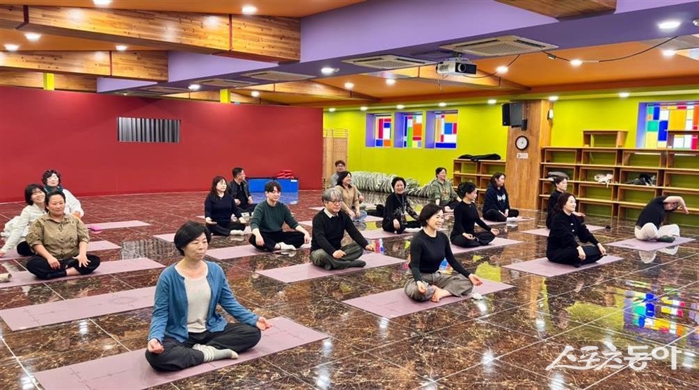 장흥군농어촌신활력센터가 지난 15일부터 16일까지 1박 2일간 ‘테라피스트 액션그룹 역량강화 워크숍’을 개최했다. 사진제공=장흥군