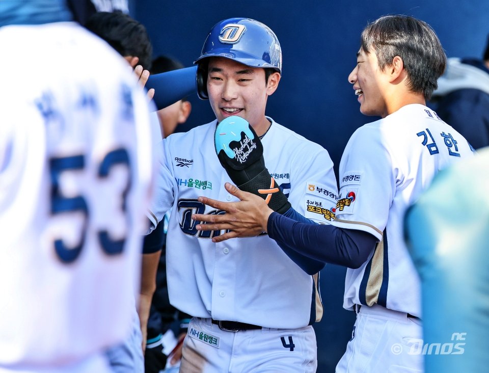 “신민재와 비슷한 스타일”…고3 때부터 뛰면 무조건 살았다! 62순위 신인, 시범경기 도루 1위 존재감 쾅