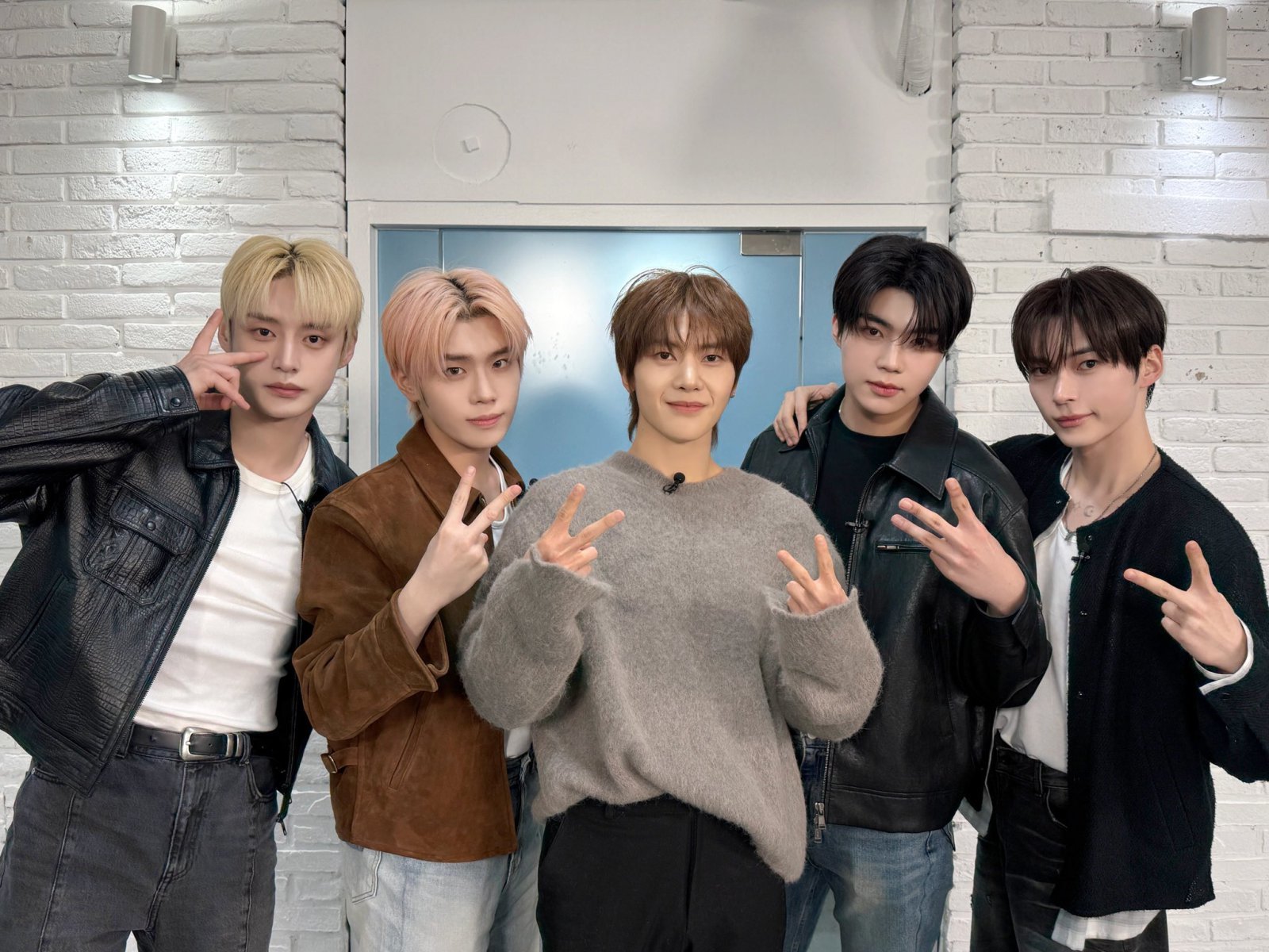 ‘5인 체제’ 제베원, 퍼컬 전문가도 인정한 명품 비주얼