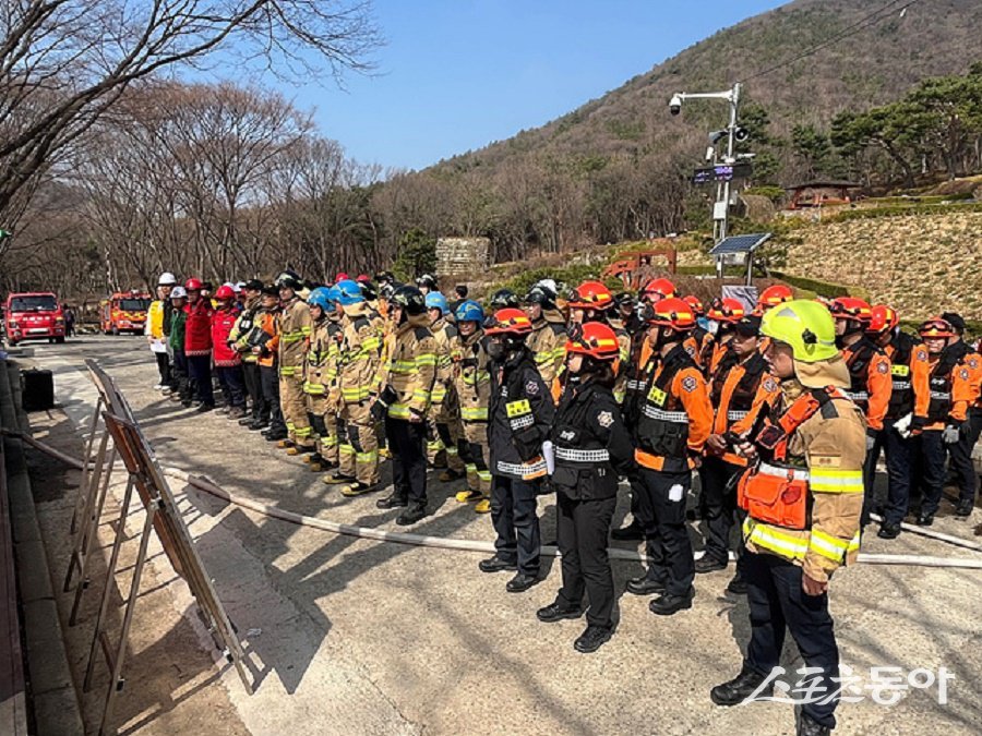 인천 계양구, 대형 산불 발생에 대비해 유관기관 간 공조 체계 점검을 위한 현장 대응 훈련을 진행했다. 사진제공｜인천 계양구청