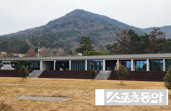 여수 돌산평사초 열린 마루. 사진=박기현 기자