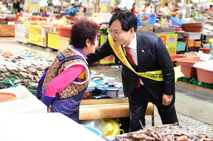 강화군, 봄 관광 성수기 앞두고 소상공인 경쟁력 끌어올리기에 총력을 다하고 있다. 사진제공|강화군청