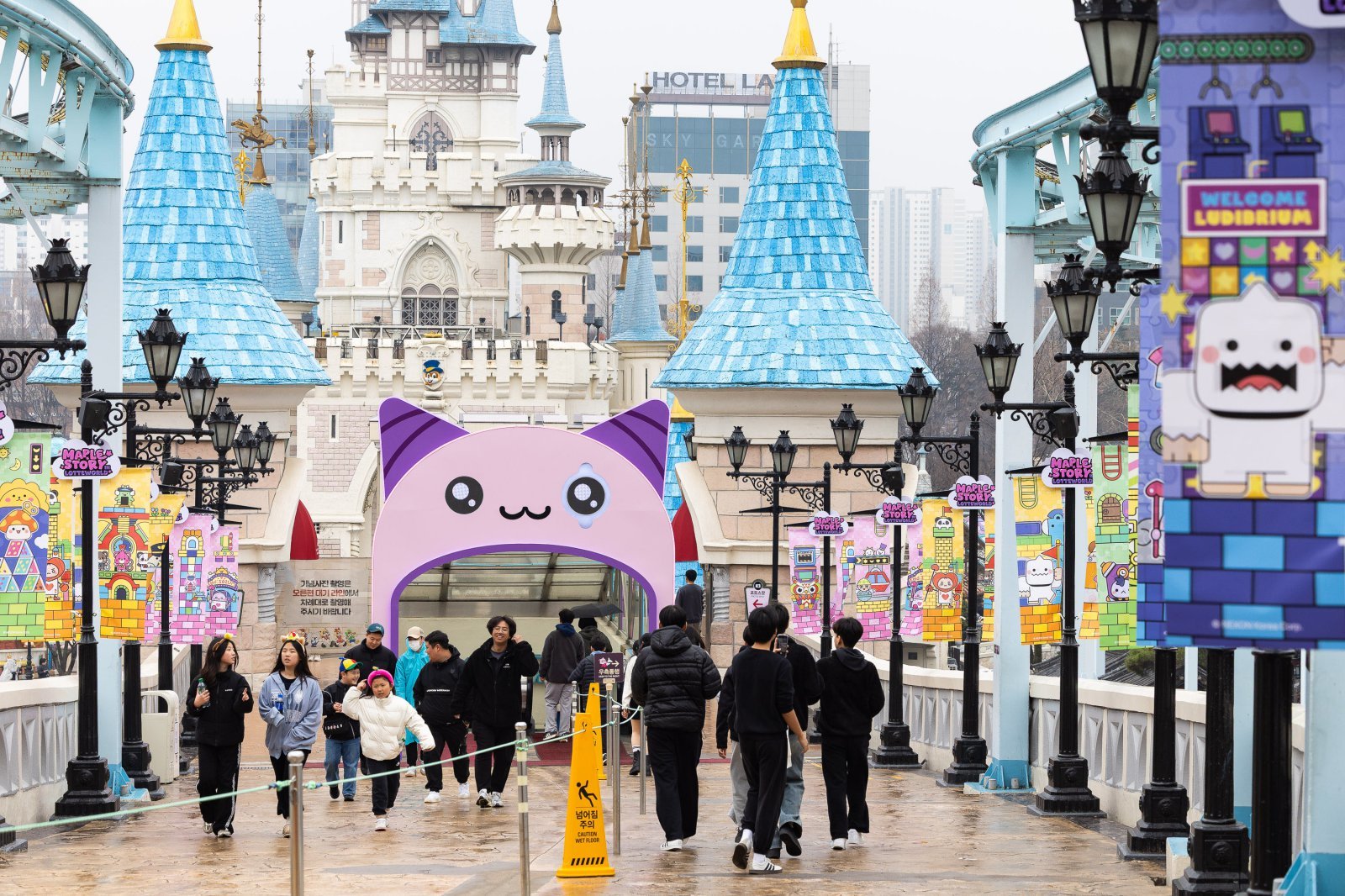 메이플 ip로 꾸민 롯데월드