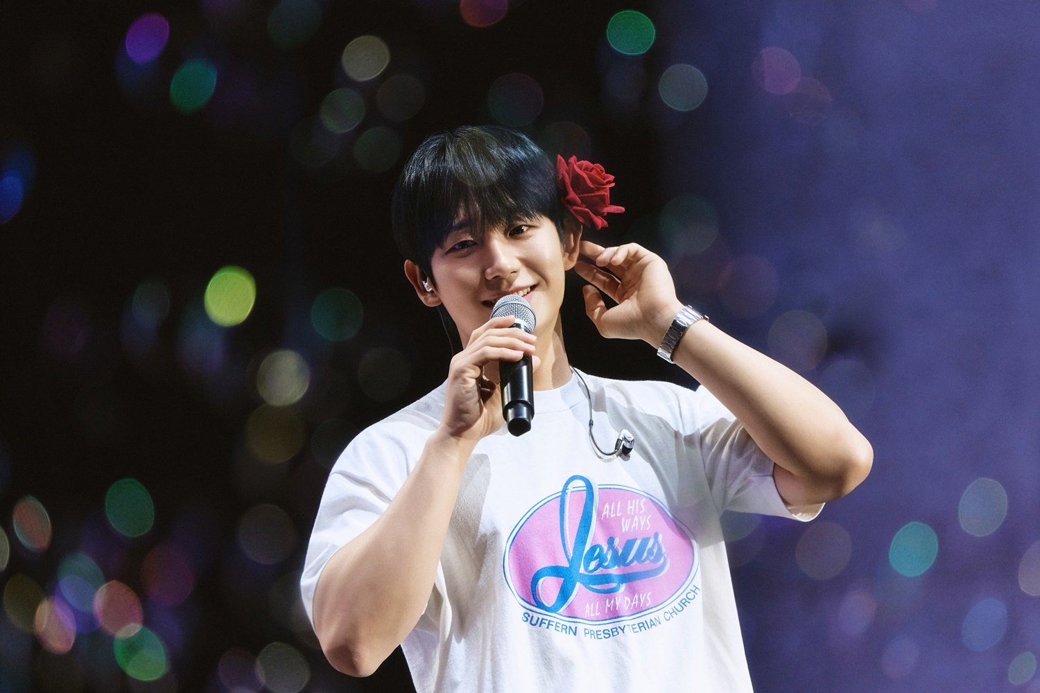 정해인, 1년 만 팬미팅 성료 “오래 함께하자”