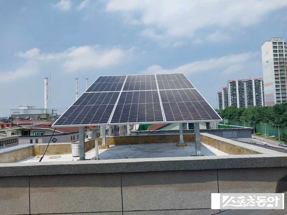 광주광역시는 신재생에너지원을 설치하는 단독·공동주택 가구를 대상으로 ‘신재생에너지 주택지원사업’을 시행한다. 사진제공 I 광주광역시