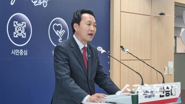안승대 포항시장 예비후보가 당내 경선 과정의 공정성 훼손 의혹을 제기하고 있다. 사진제공 ㅣ 안승대사무소