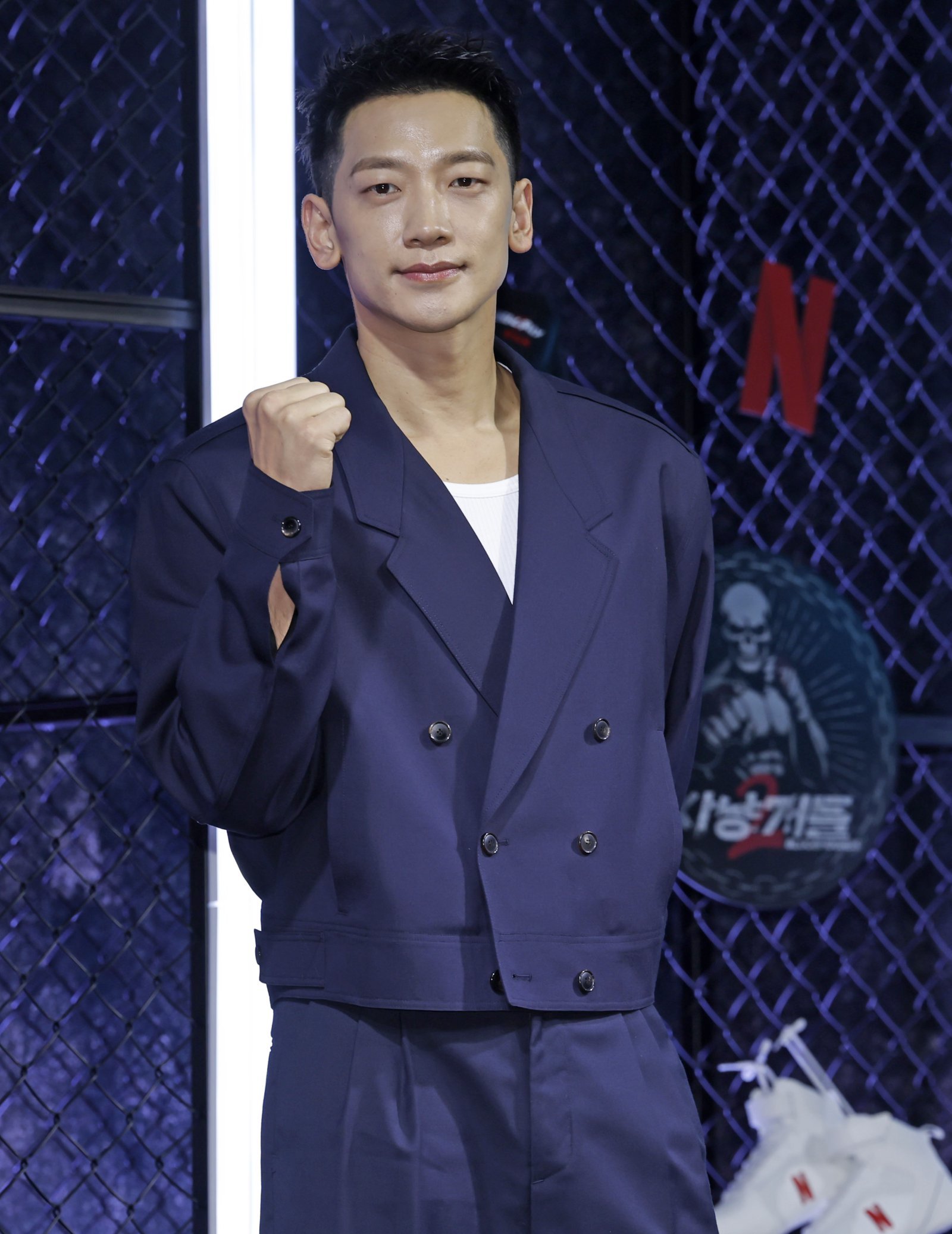 [서울=뉴시스] 김혜진 기자 = 배우 정지훈이 31일 오전 서울 중구 앰배서더 서울 풀만에서 열린 넷플릭스 시리즈 ‘사냥개들’ 시즌2 제작발표회에서 포즈를 취하고 있다. 2026.03.31. jini@newsis.com