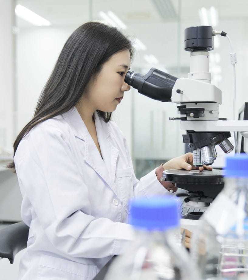 동아제약 연구소 연구원. 사진제공｜동아제약
