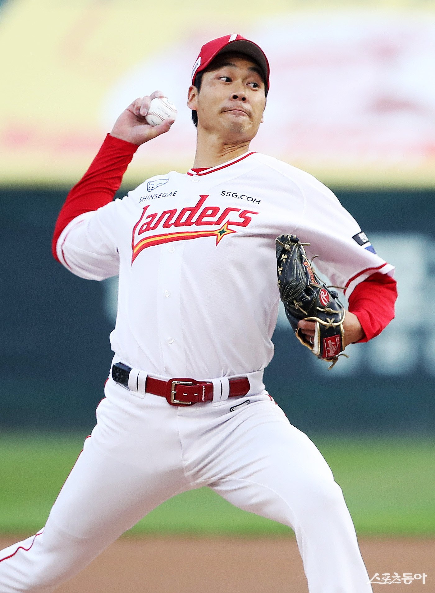 ‘NPB 66승’ SSG 타케다, KBO리그 첫 등판서 4.2이닝 5실점…직구 최고 145㎞ [SD 인천 라이브]