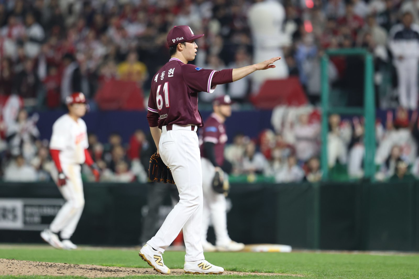 2021년 이후 5년만에 1군 마운드에 오른 배동현은 1일 SSG전서 데뷔 첫 선발승을 따내며 키움의 희망으로 떠올랐다. 사진제공ㅣ키움 히어로즈