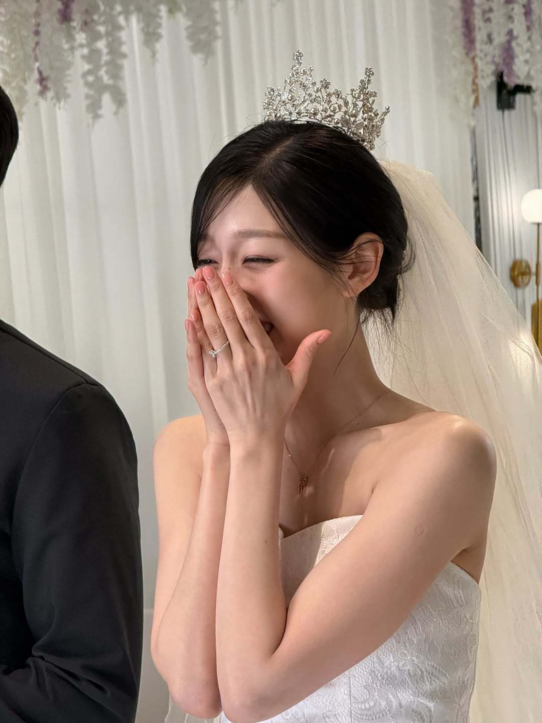 정예인, 웨딩드레스 입고 “저 결혼해요” 깜짝 [DA★]