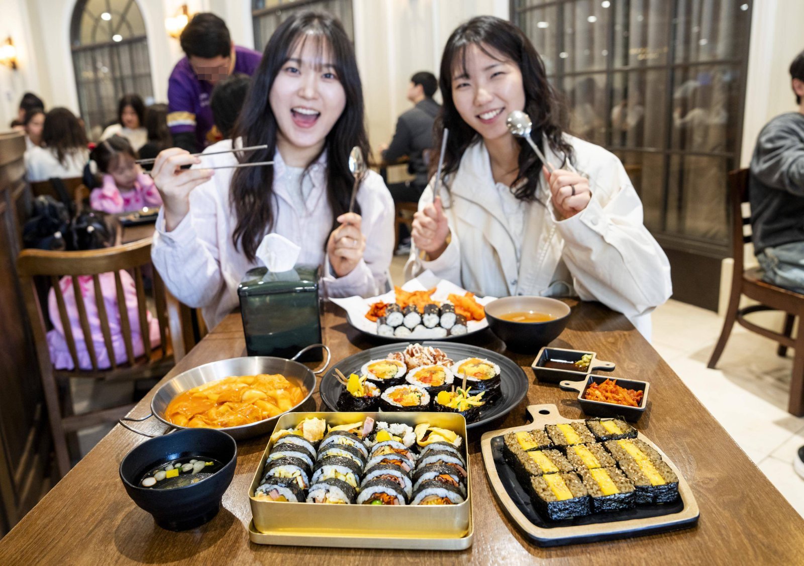 에버랜드 김밥 맛집 총출동, 안 가면 손해 - 뉴스 썸네일 이미지