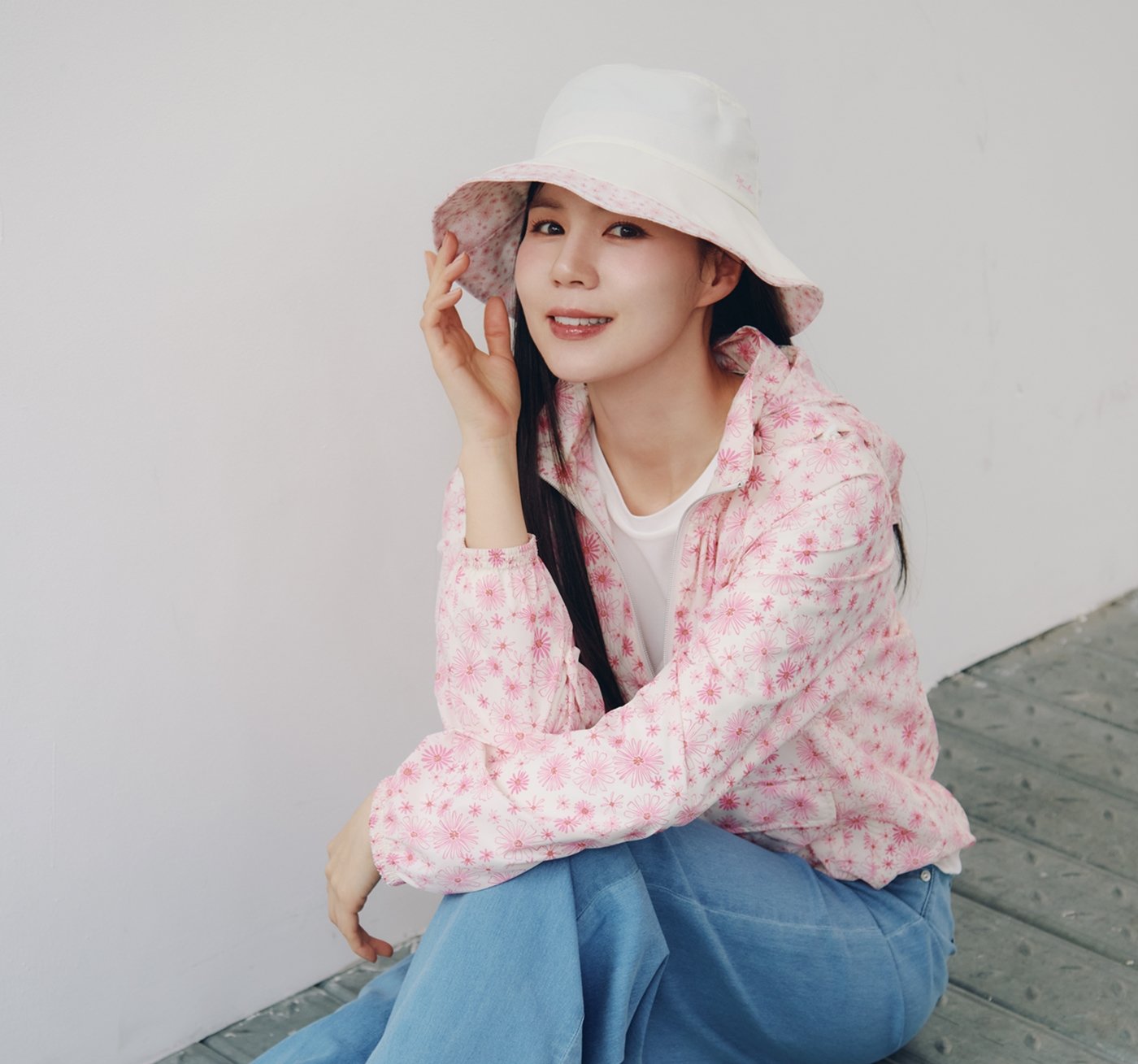 마운티아 봄 나들이 자켓. 투티자켓과 샤샤 경량햇      사진제공 ｜마운티아