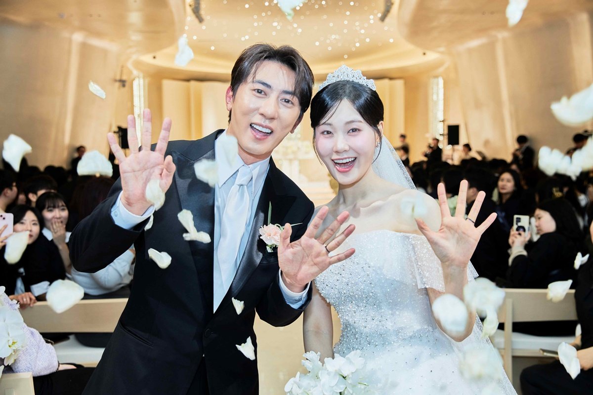 김원훈♥엄지윤, 웨딩 현장 공개…“3천만 원 기부”