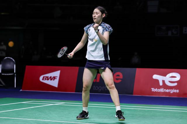 ‘올해도 이변을’ 배드민턴 女 19위 심유진, 5위 한웨 꺾고 아시아개인선수권 16강 진출!