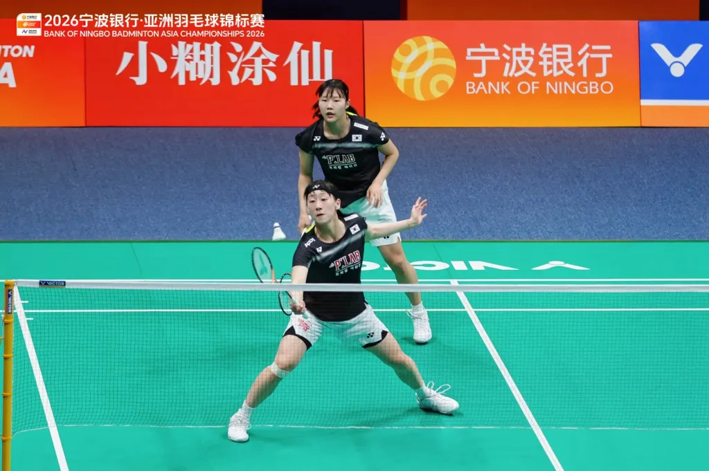 세계 3위 이소희-백하나, 53위 프라티위-라마단티에 덜미 잡혀…아시아개인선수권 女 복식 16강 탈락-2년만의 정상 탈환 실패