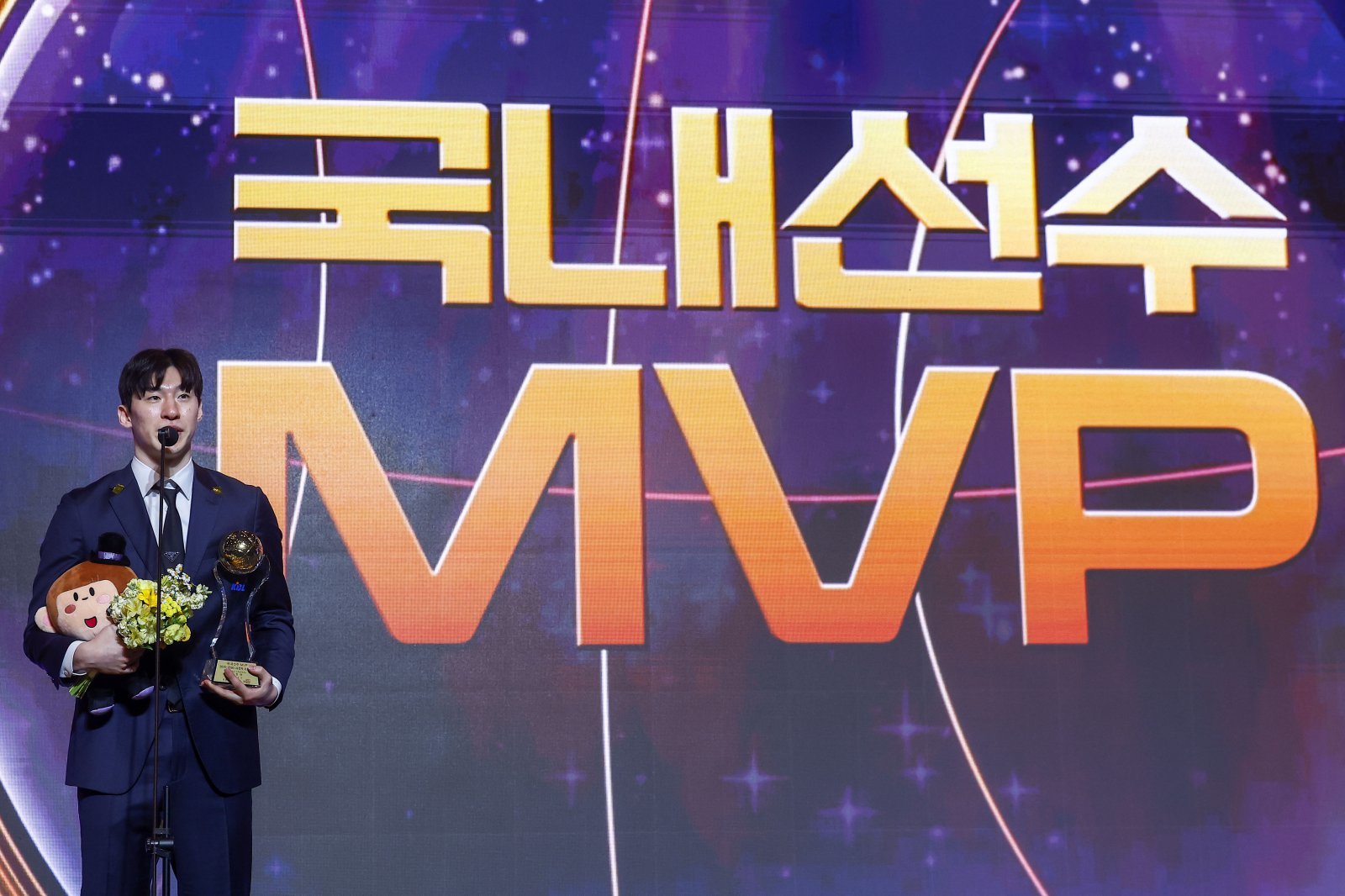 소노 이정현·LG 마레이 생애 첫 MVP 선정… [KBL 시상식]