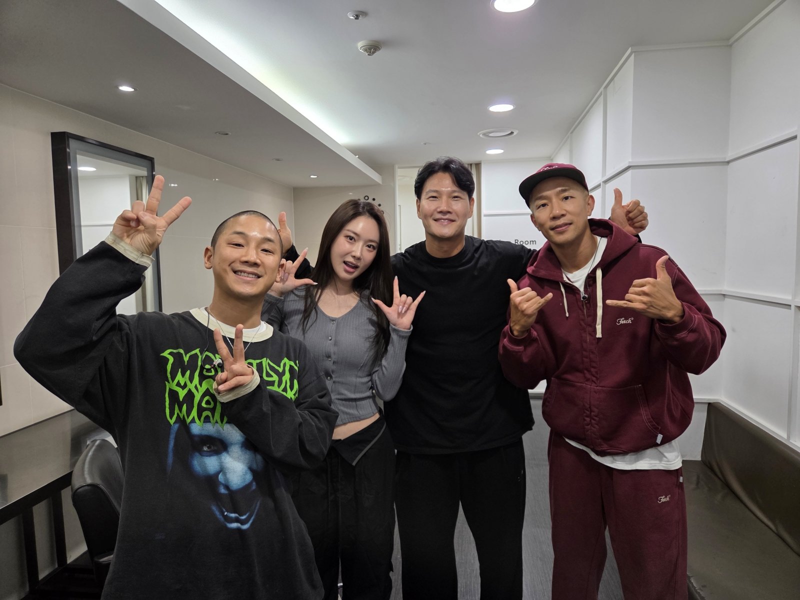 사진 = 올마이티레코즈