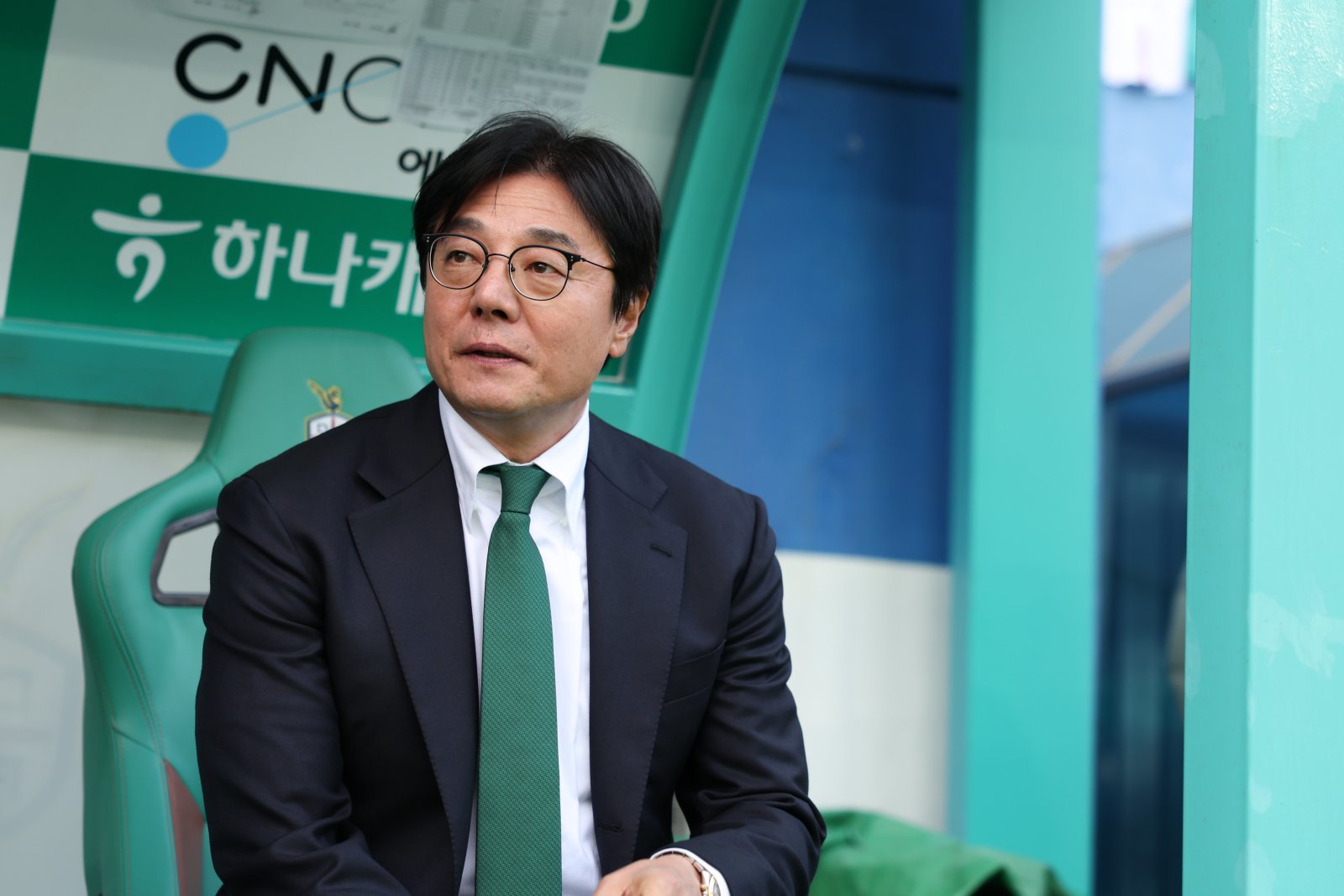 [SD 대전 인터뷰] 연패 끊어야 할 황선홍 대전하나 감독, “상대의 전방 압박, 실수 주의”…연승 원하는 정경호 강원 감독, “전방 압박으로 승부수”