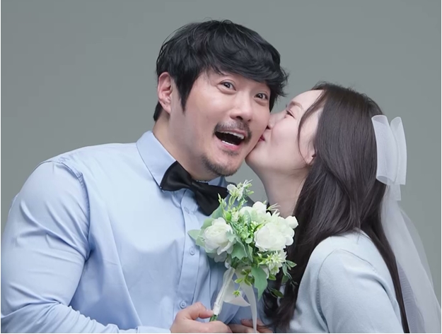 KCM, 결혼 15년 만 웨딩 촬영…“면사포 쓴 모습에 설렜다” (슈돌)