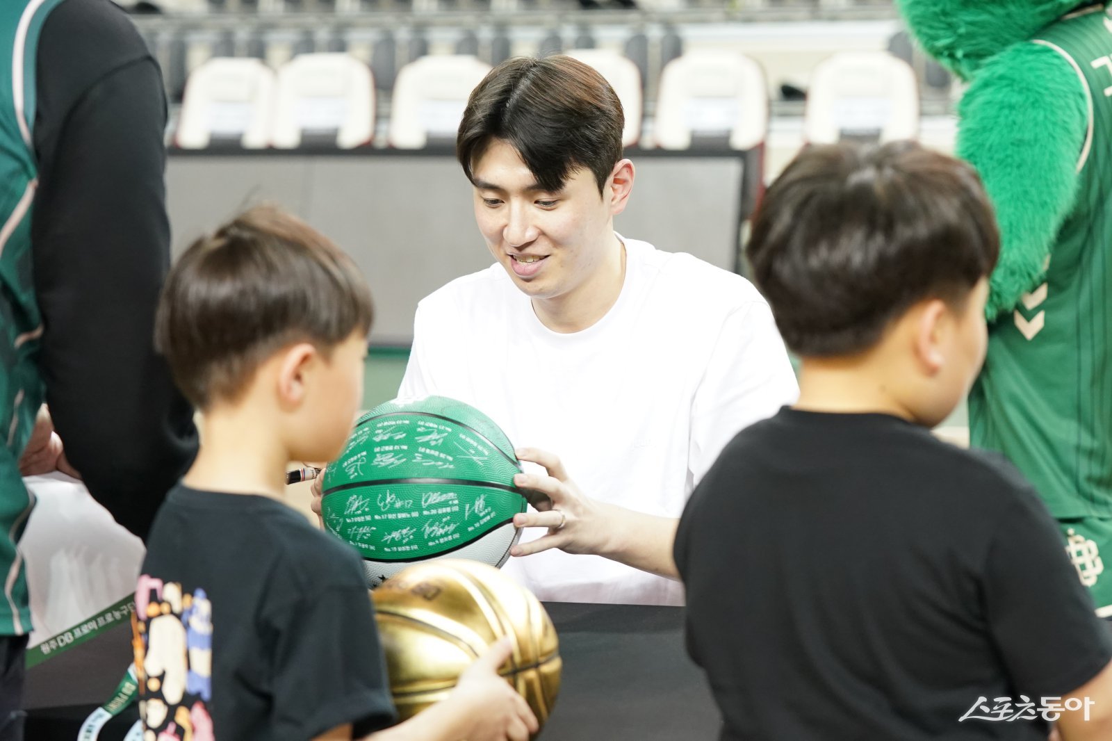 DB 강상재 여전한 손목 통증 15일 6강 PO 2차전도 결장…KCC와 6강 시리즈에서 코트에 설 수 있을까