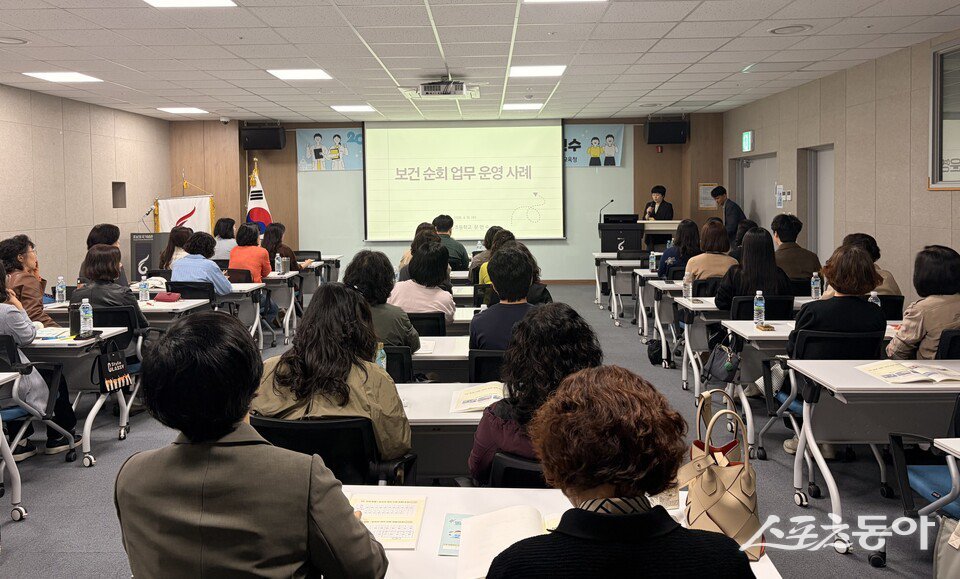 전라남도교육청이 보건교사 미배치교와 순회 근무 학교의 보건교육 전문성을 강화하며, 현장 중심의 학생 건강관리 돌봄에 나선다. 사진제공 I 전라남도교육청