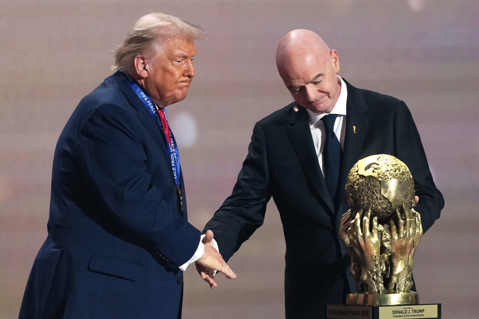 인판티노 FIFA 회장, 트럼프 대통령에게 월드컵 기간 ICE 단속 전면 중단 요청 검토…월드컵 또다른 변수 되나?