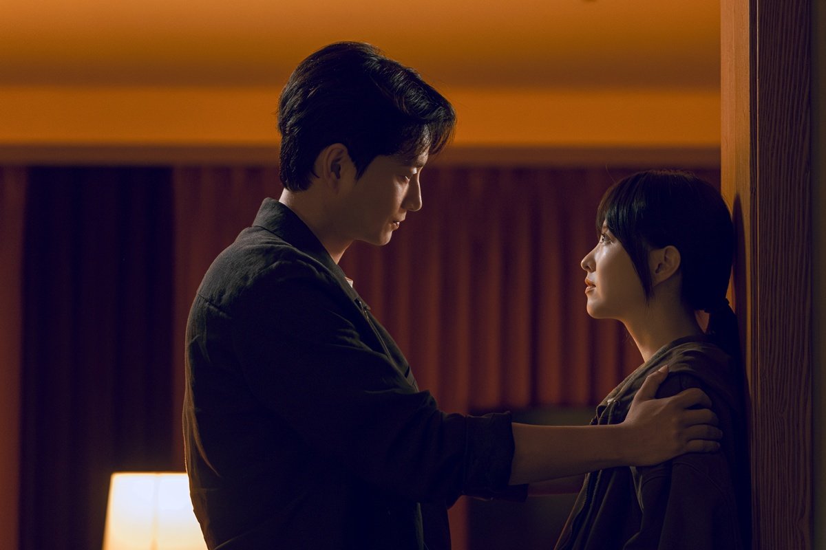 박보영·이현욱, 사랑도 의심도…1500억 금괴가 갈랐다 (골드랜드)