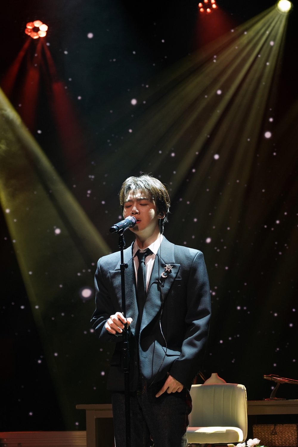 펜타곤 진호, 팬 콘서트 ‘Dear. You’…미발매 신곡+멤버 의리 ‘감동’
