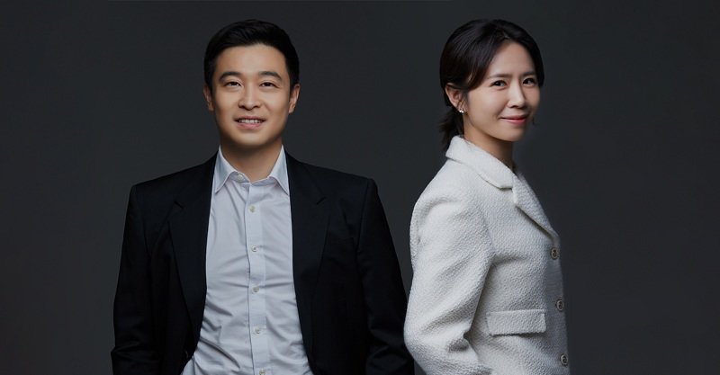 배호(왼쪽), 정민찬 큐빅 대표