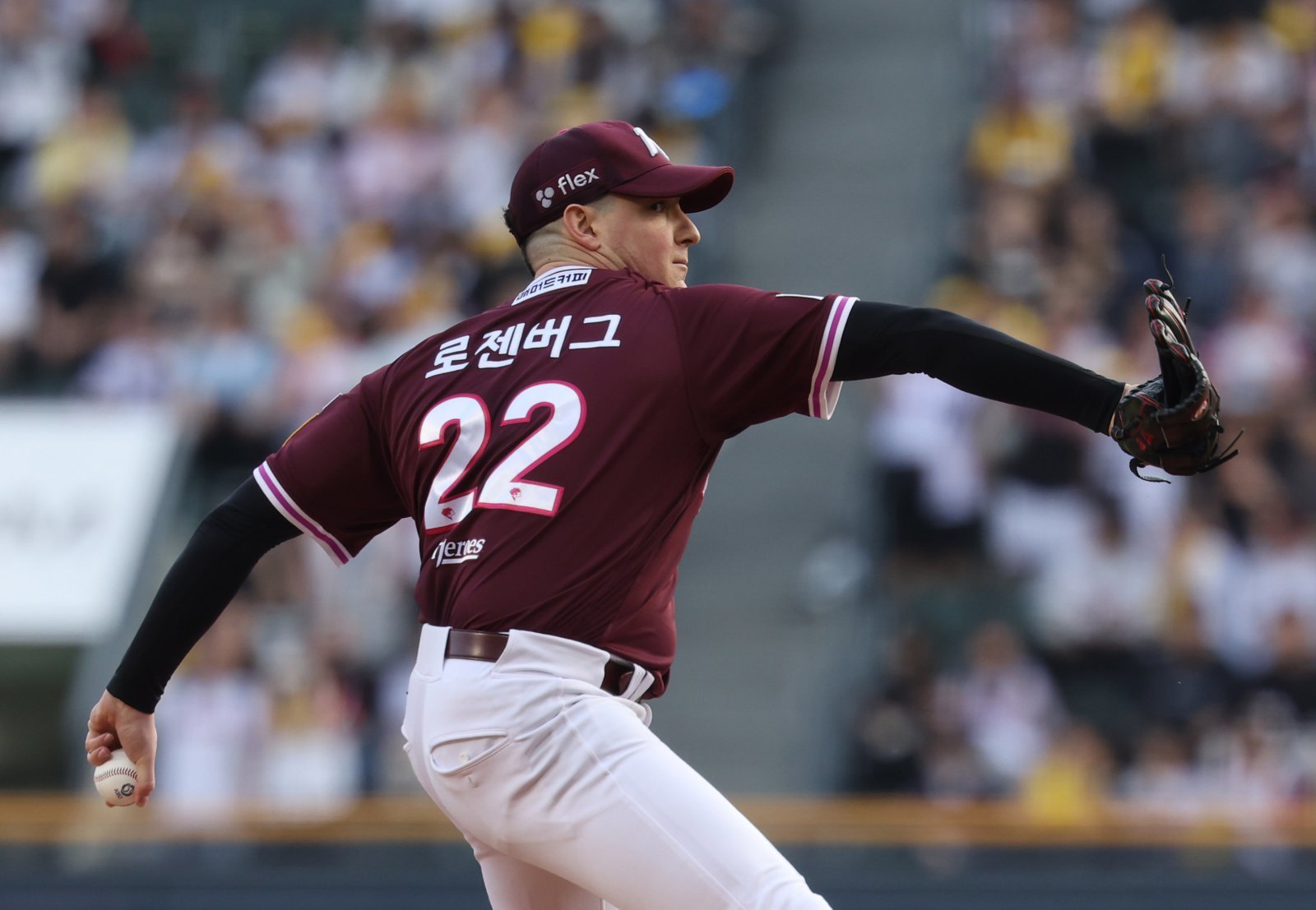 키움은 21일 고척 NC전에 앞서 일시 대체 외국인 투수 케니 로젠버그 영입을 확정했다. 뉴시스