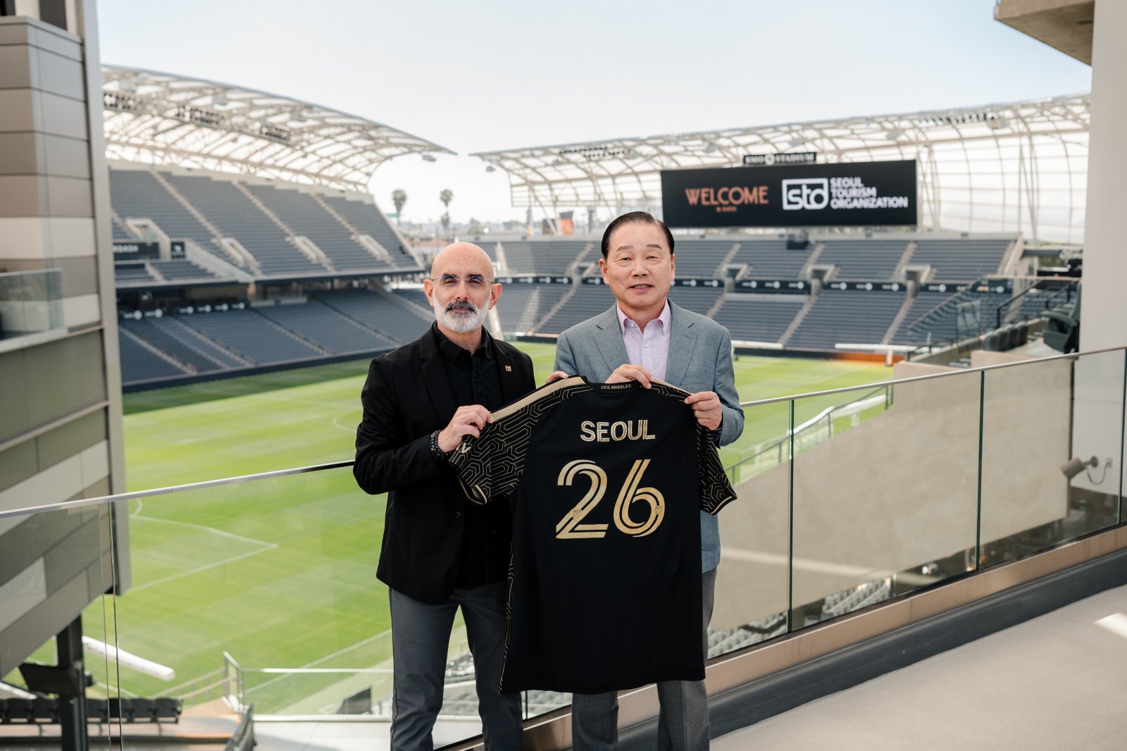 서울관광재단, LAFC와 동맹 맺고 '축덕' 모신다 - 뉴스 썸네일 이미지