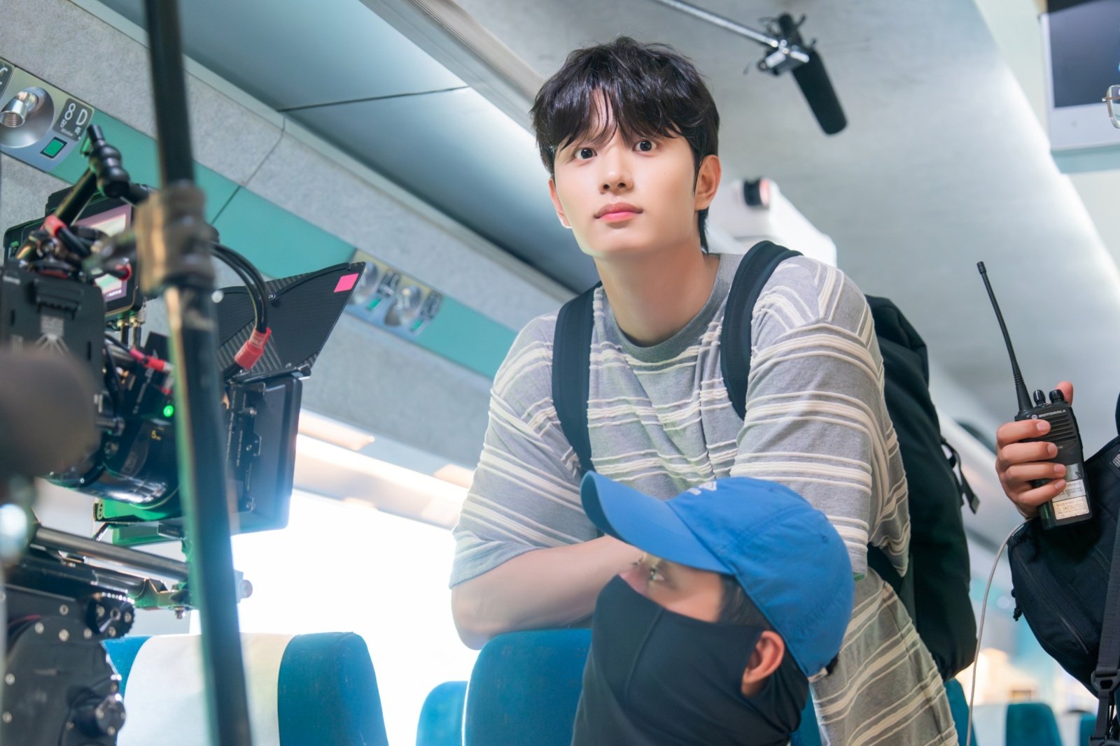김재원, ♥김고은 향한 매너손…B컷 꿀 떨어져 (유미의 세포들3)
