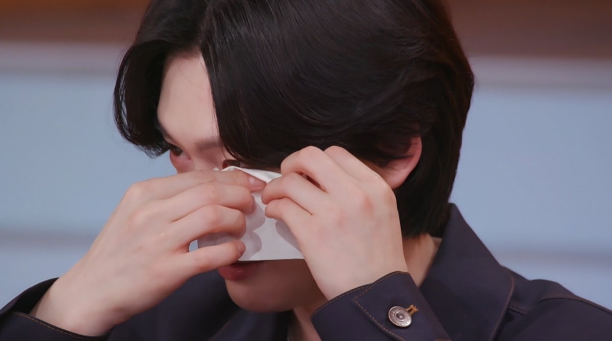 김용빈, 할머니 산소 앞 눈물 고백 “보고 싶어” (편스토랑)
