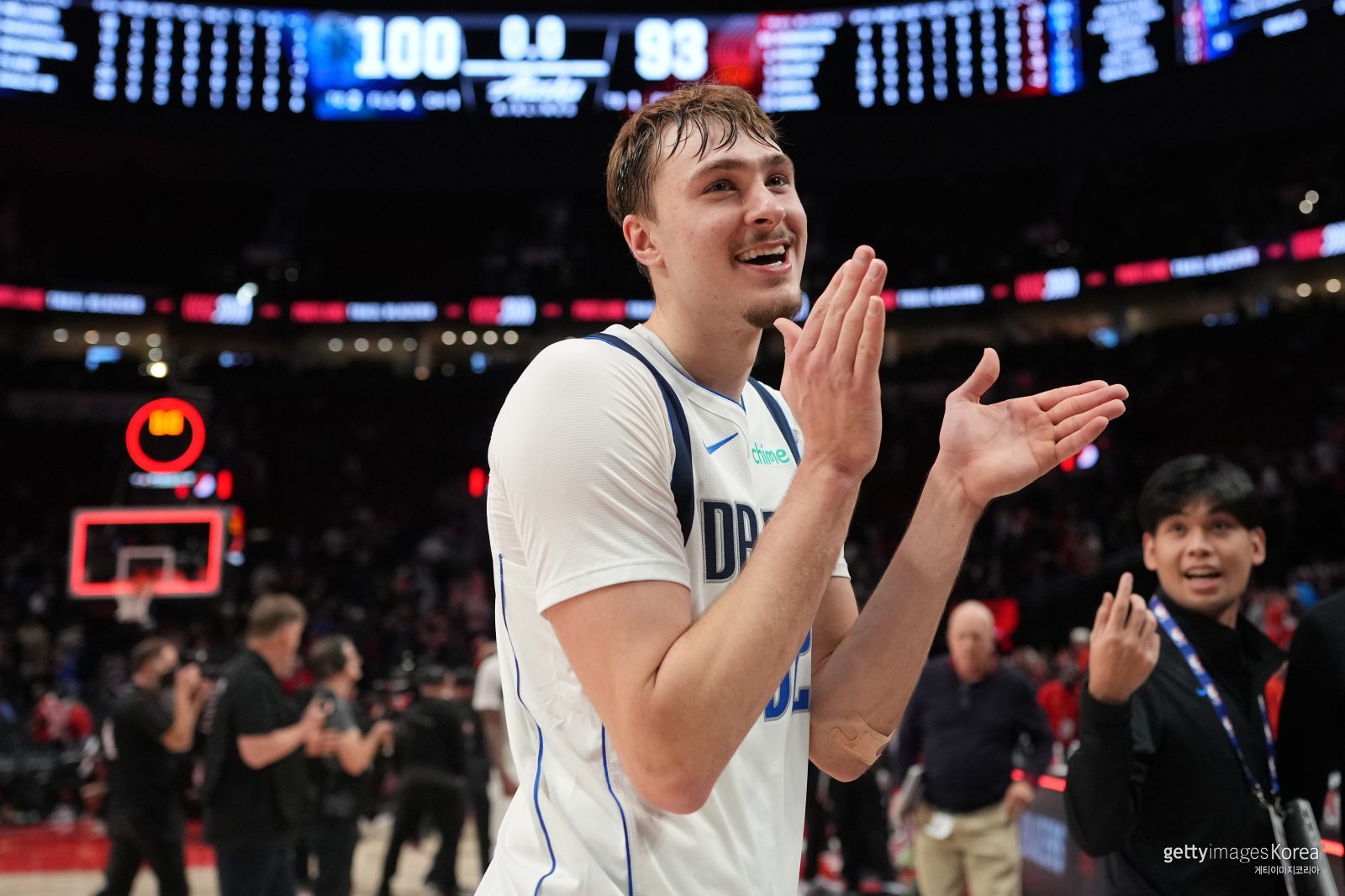 ‘전체 1번 루키’ 플래그, NBA 신인왕 등극 ‘댈러스 역사상 3번째’