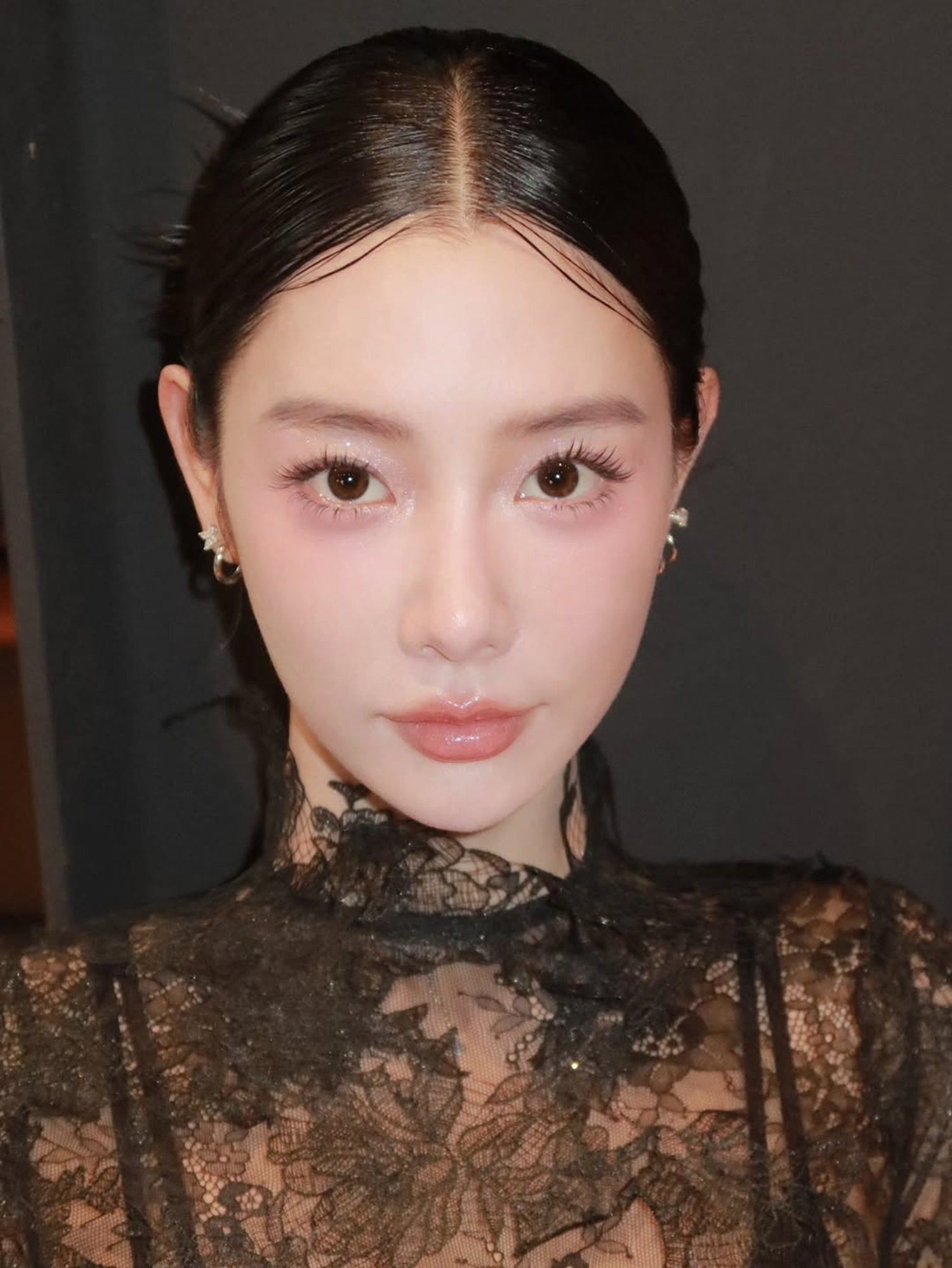 클라라 파격美 또…입었지만 아찔하다 [DA★]