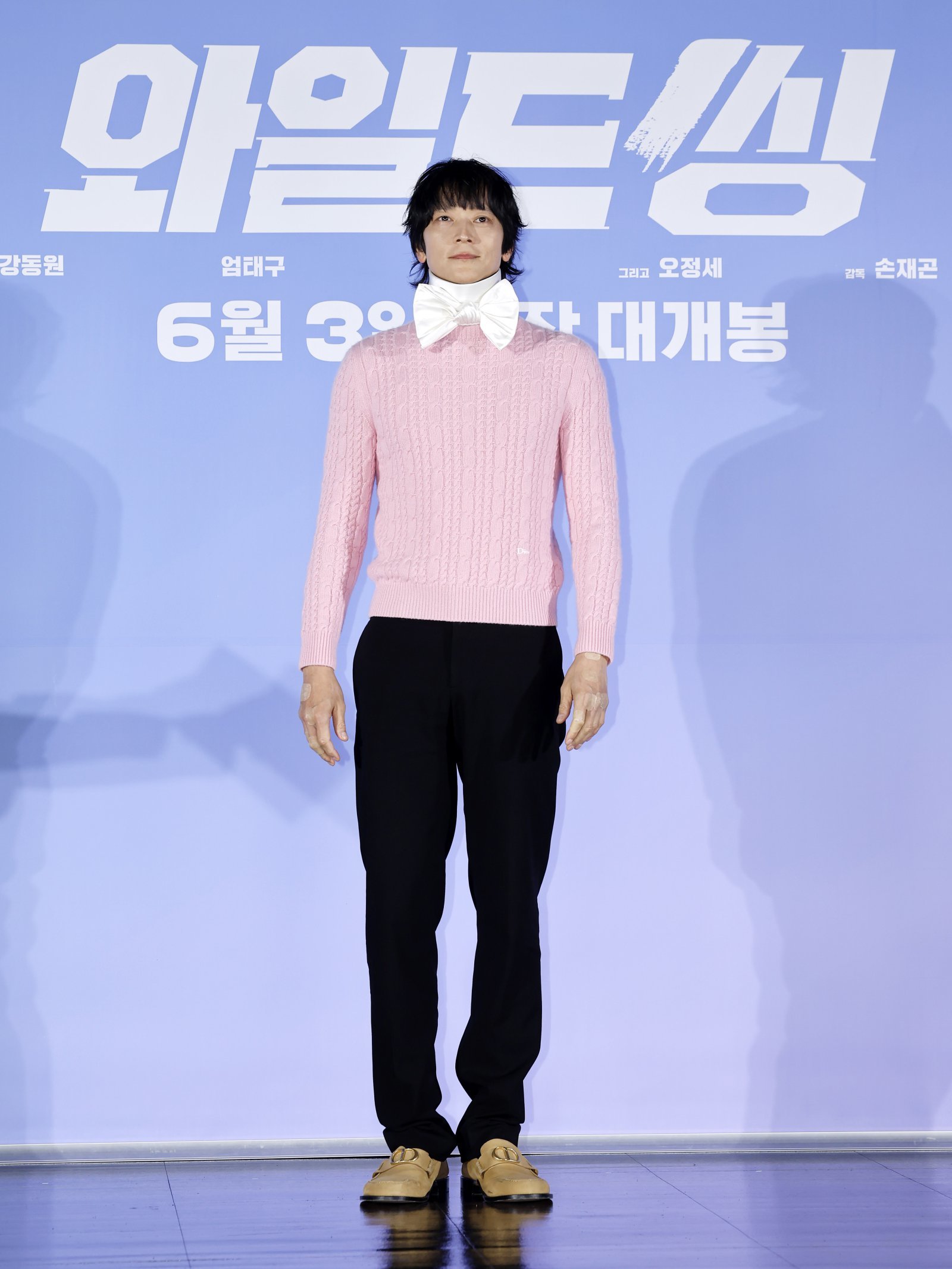 [서울=뉴시스] 김혜진 기자 = 배우 강동원이 7일 오전 서울 광진구 롯데시네마 건대입구에서 열린 영화 ‘와일드 씽’ 제작보고회에서 포즈를 취하고 있다.  2026.05.07. jini@newsis.com