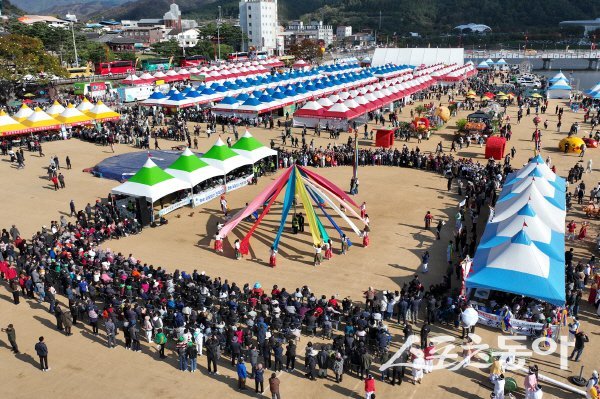 지난해 ‘청송사과축제’ 행사장 광경. 사진제공 ㅣ 청송군