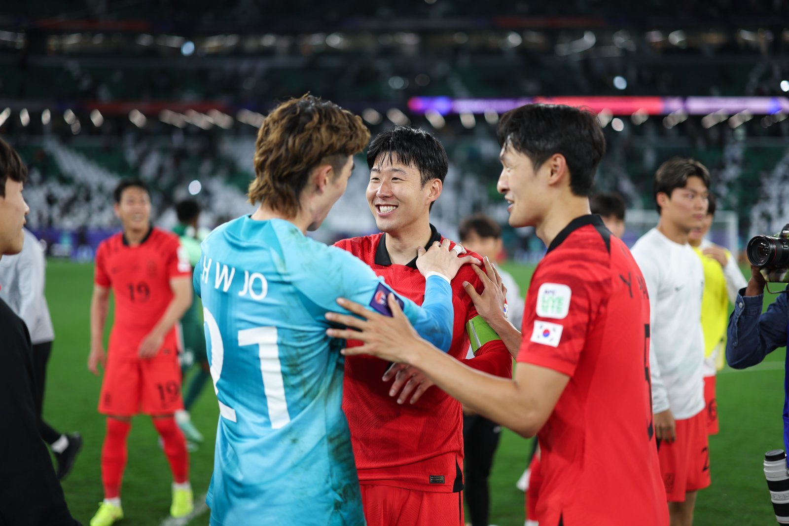 한국축구, 2027 아시안컵 조별리그서 김상식의 베트남 만난다…67년 만의 우승 도전