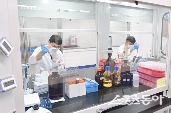 청송군이 건강한 토양 관리와 안전한 농산물 생산을 위해 원스톱 서비스를 운영하고 있다. 사진제공 ㅣ 청송군