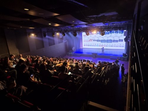 8일 ‘웰니스 비전 컨퍼런스’에서 진행된 서울대학교 김난도 교수 강연. 사진제공｜더조각주식회사