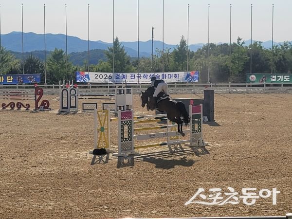 ‘2026 춘계 전국학생승마대회’가 진행되고 있는 모습. 사진제공ㅣ상주시