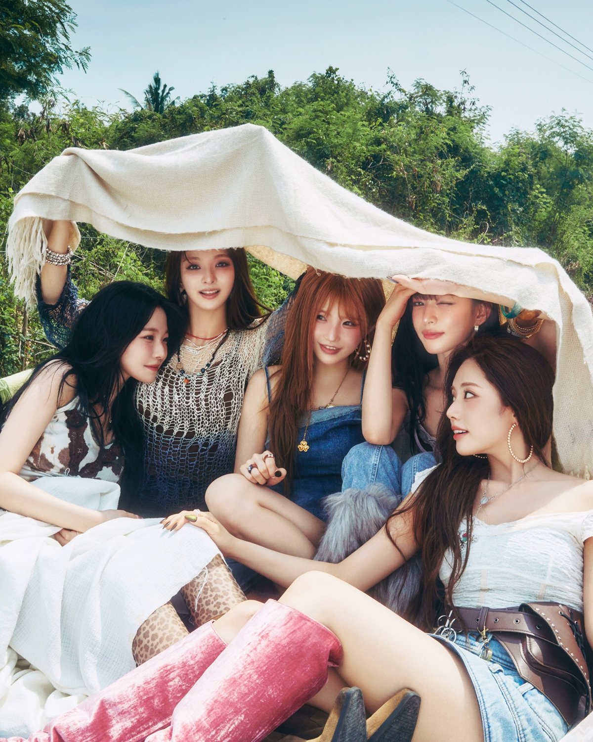 [공식] 프로미스나인 3년만 정규 컴백…7월 서머퀸 노린다