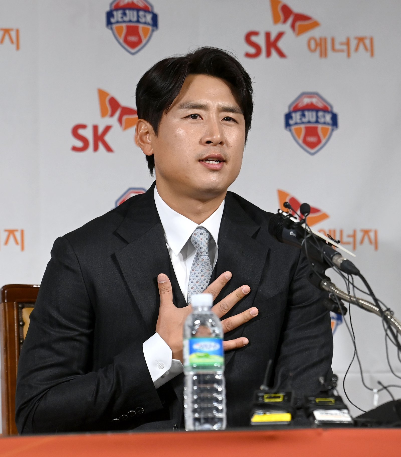 이영표, 박찬하 KBS 해설위원, 구자철 전 KBS 해설위원(사진), 이근호 쿠팡플레이 해설위원, 서형욱 MBC 해설위원은 한국축구가 북중미월드컵서 조별리그를 통과할 수 있을 것이라고 기대했다. 남은 기간 과제는 컨디션 관리, 기동력 강화, 수비 조직력 보완이다. 스포츠동아 DB