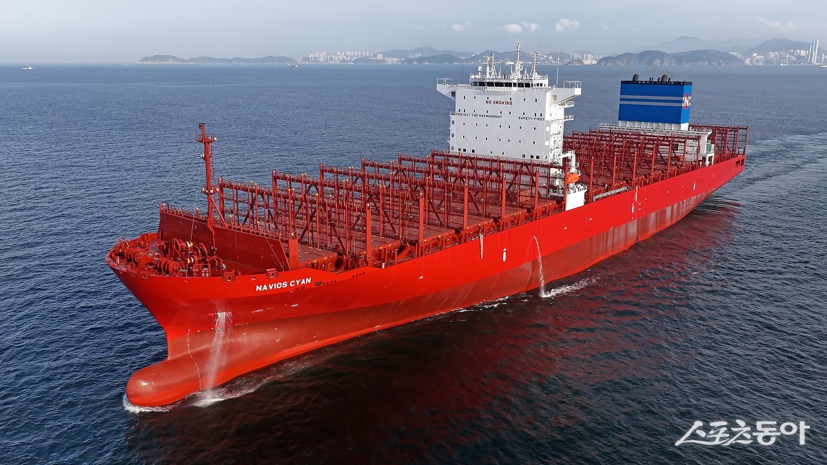 7900TEU 친환경 컨테이너선. (사진제공=HJ중공업)